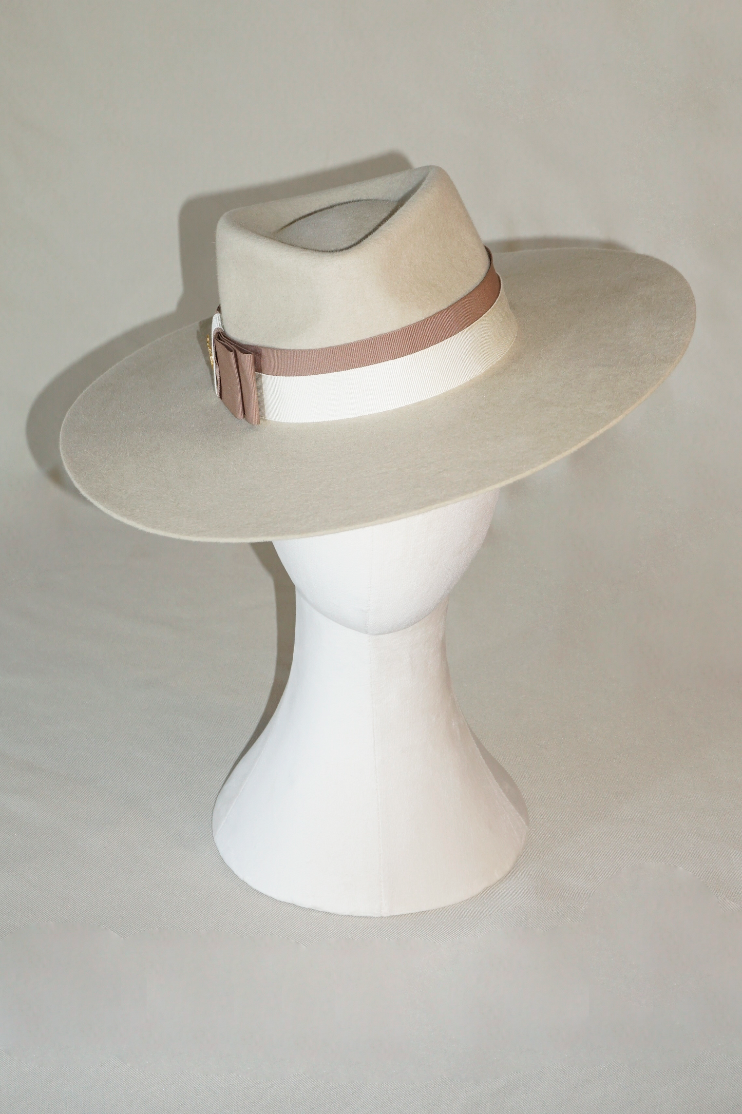 Iokasti Fedora Hat in Rabbit Fur Felt with Ivory and Nude Blush Italian Ribbon & 14ct gold plated 925 sterling silver lyre, front view | Anna Xaniotaki Atelier